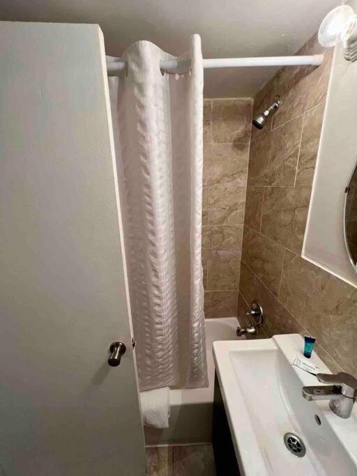Charming Studio City View! Маями Бийч Екстериор снимка